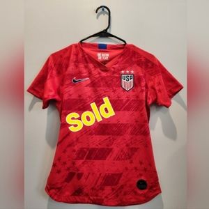 Nike USA soccer away stadium womans jersey  one nation one team Red dri fit S 19